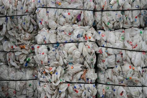 columbus ohio trash|Columbus plans to expand to weekly recycling collection next .